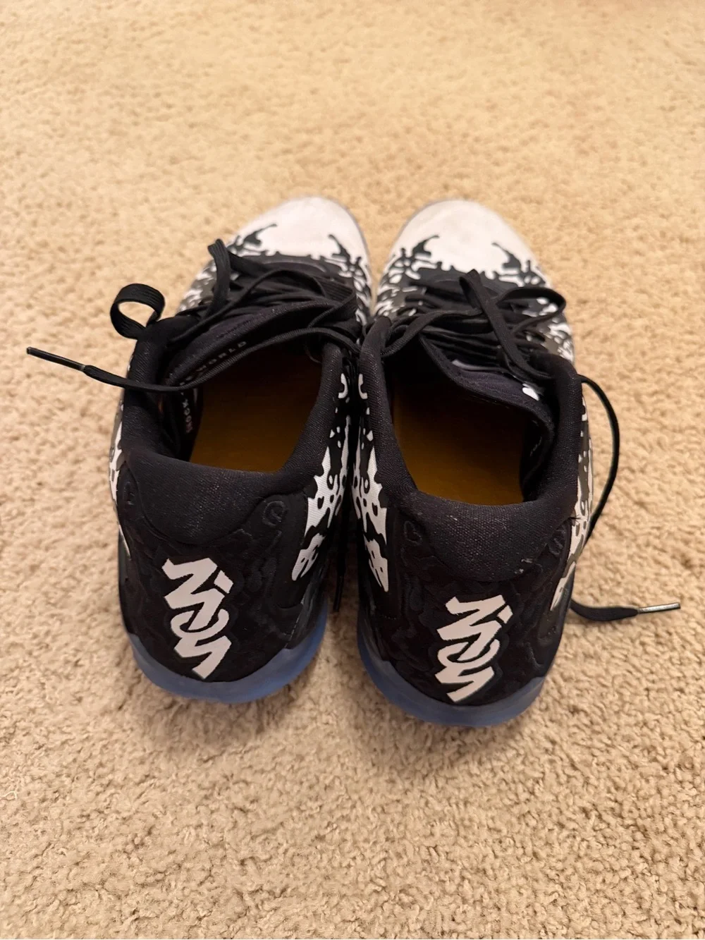 Men's Jordan Zion 3 Black and White Patterned Athletic Shoes Size 13